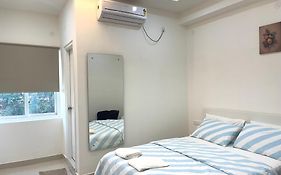 Neocon Suites