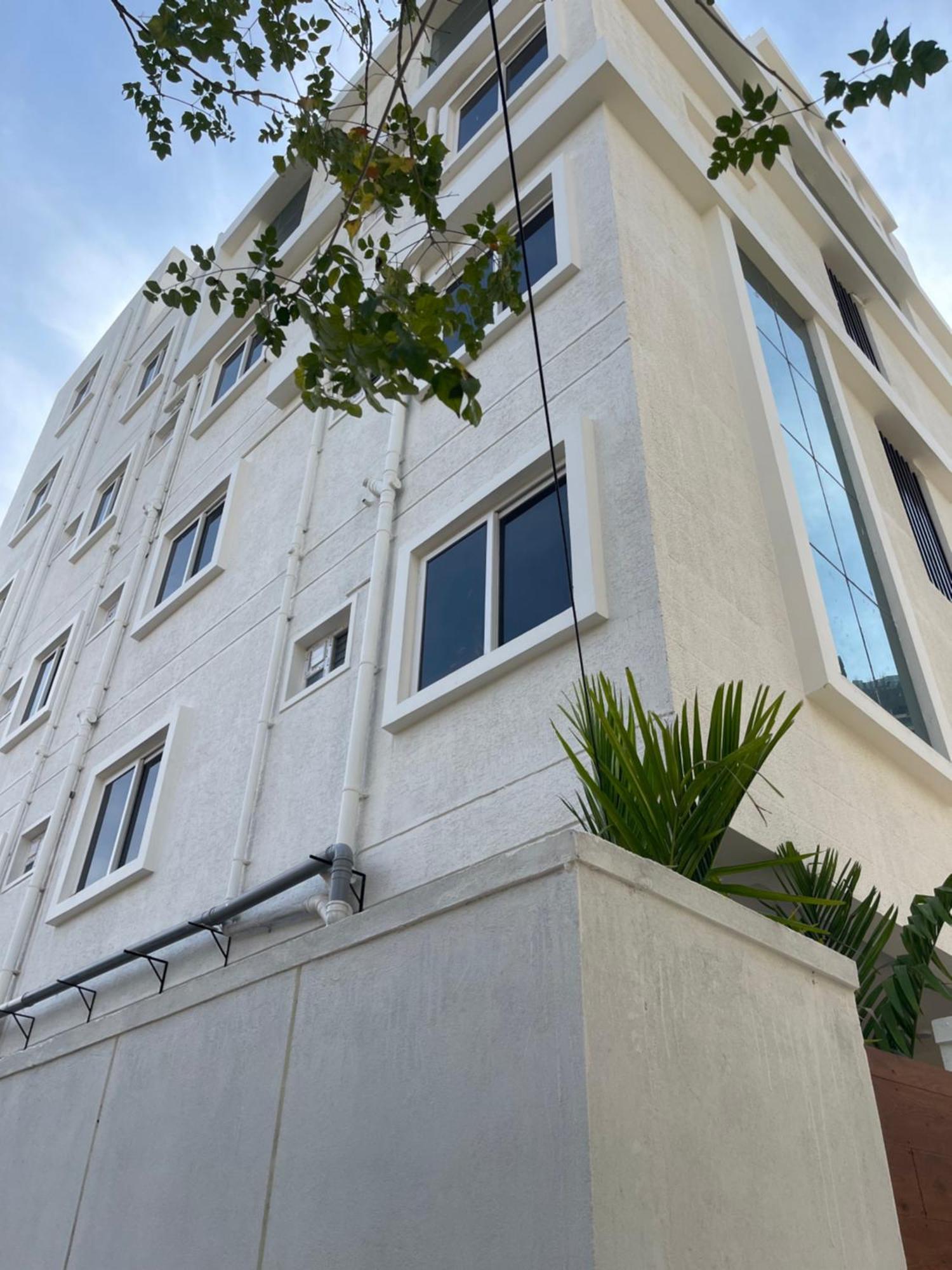 Neocon Suites Hyderabad Exterior photo