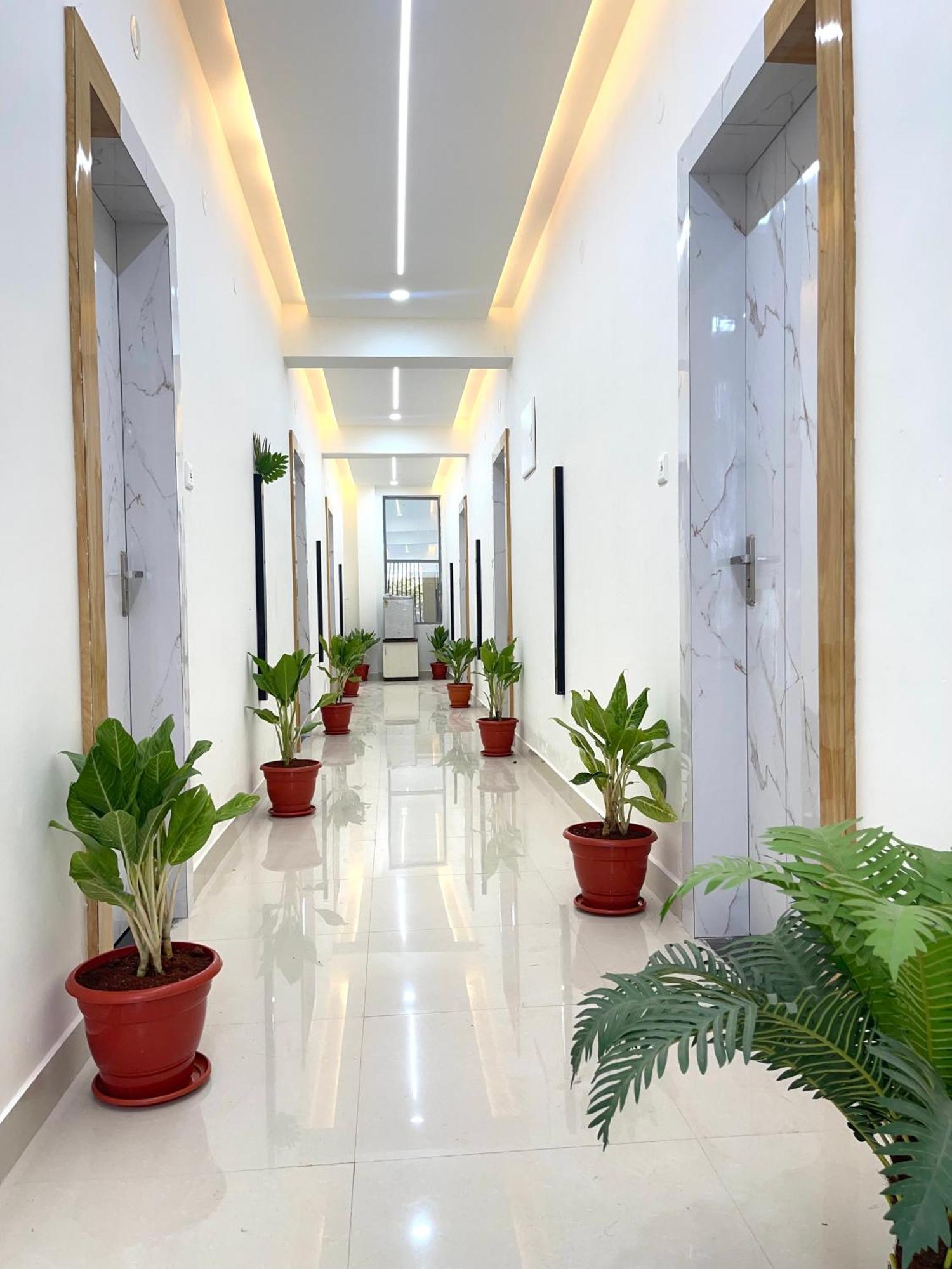 Neocon Suites Hyderabad Exterior photo