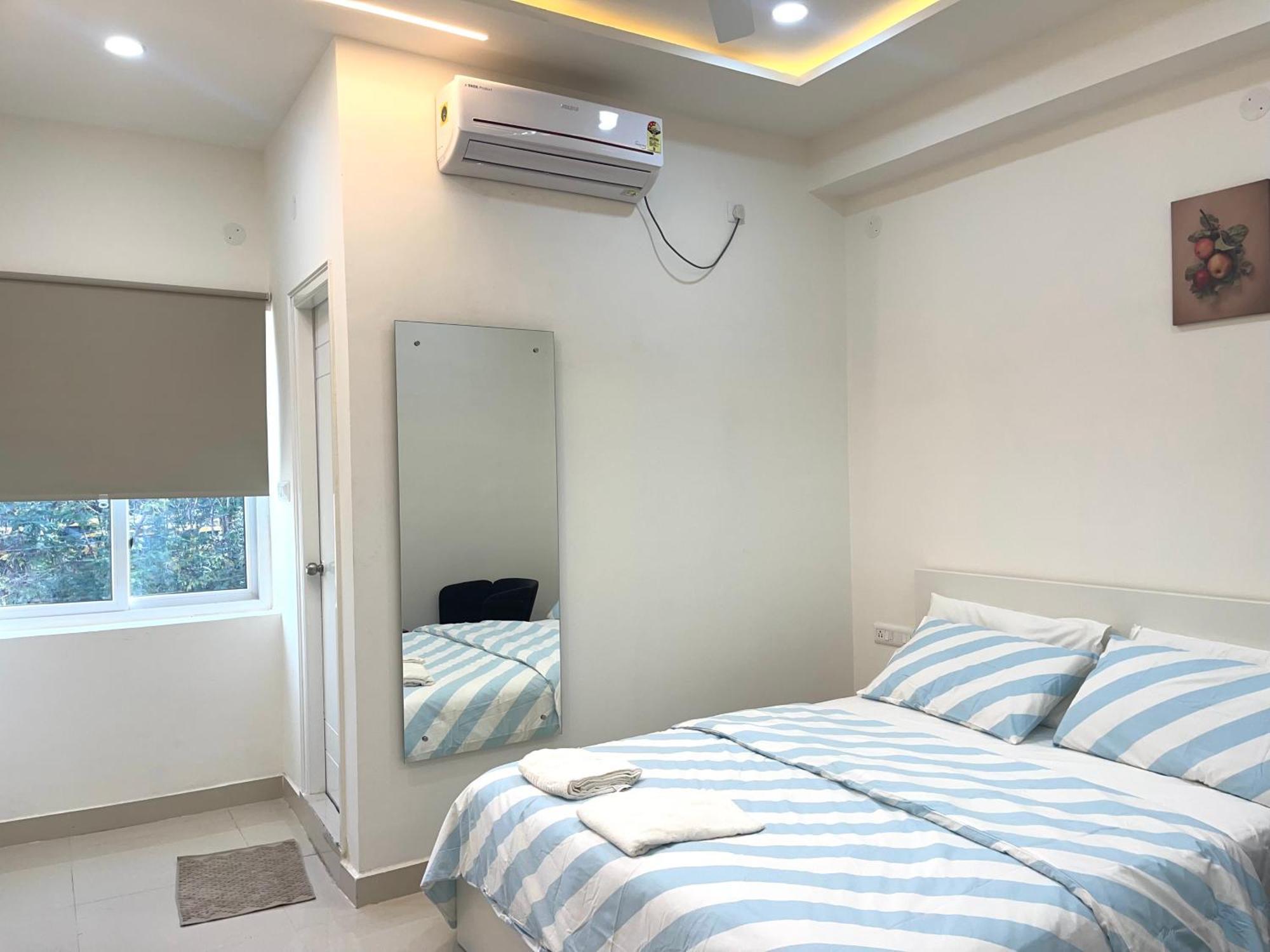 Neocon Suites Hyderabad Exterior photo